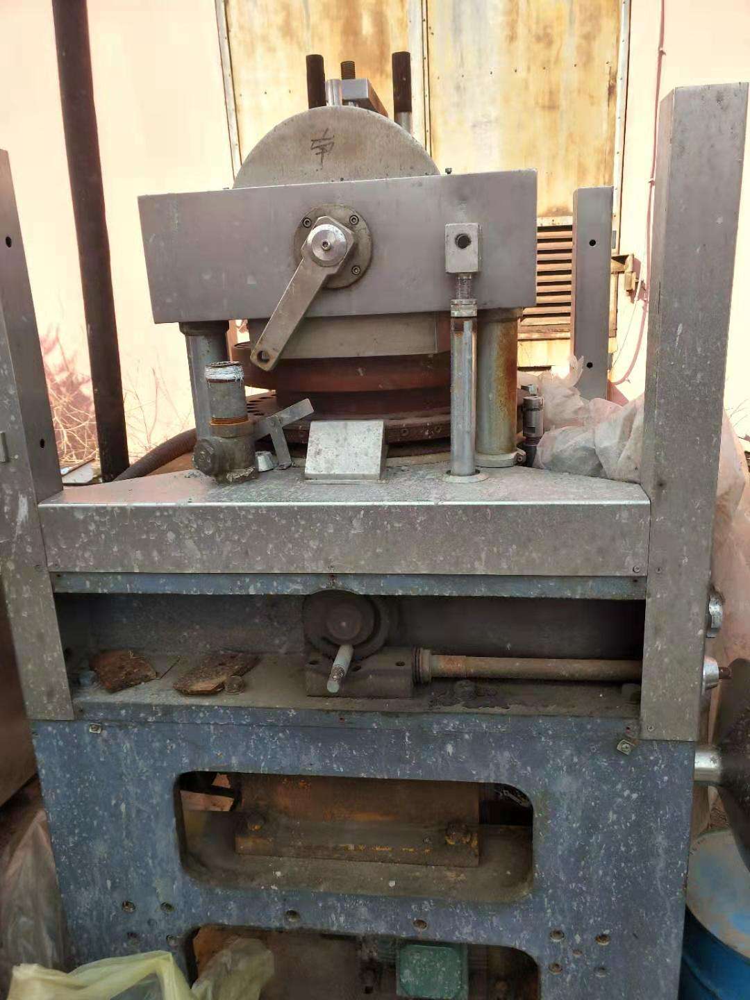 出售壓片機兩臺