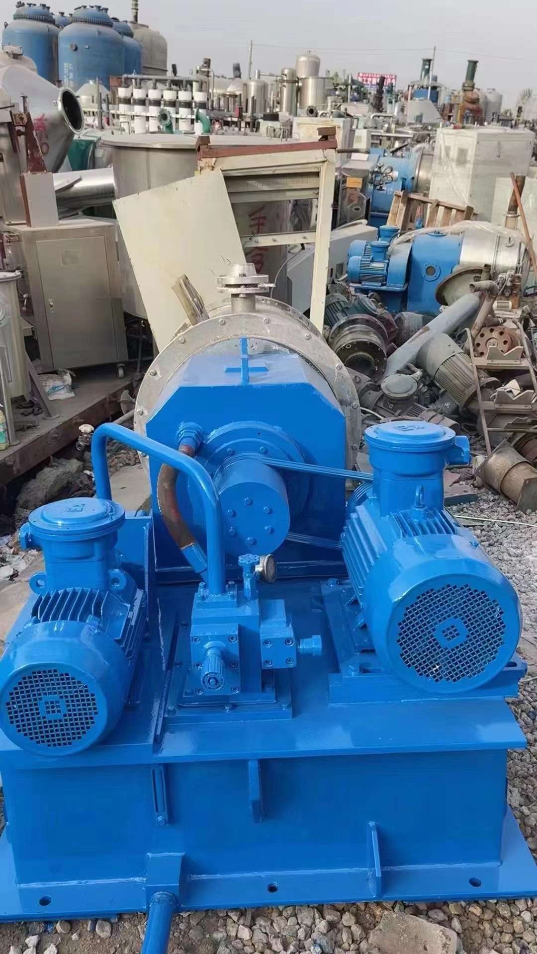 三級活塞推料離心機